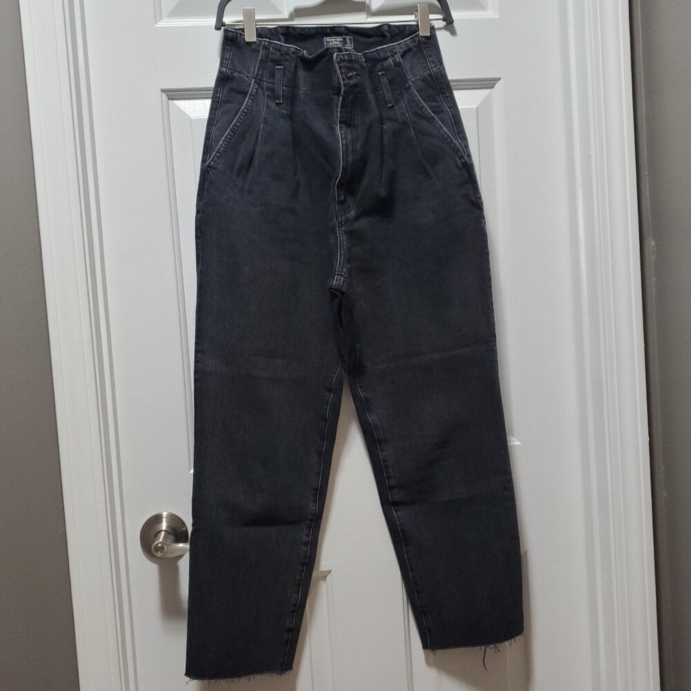 Abercrombie A&F Mom Jean | 27/4